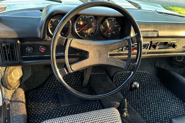 The 914 That Refused to Fade — photo 3