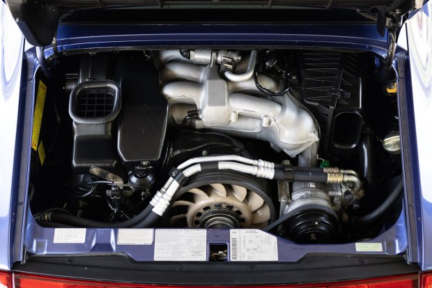 Zenith Blue 993 Targa: When Service Records Matter More Than Mileage — photo 4